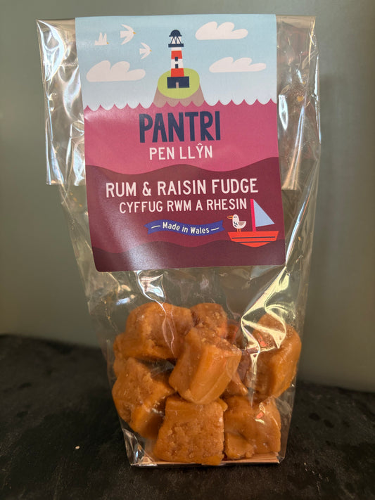 Welsh Rum & Raisin Fudge 100g